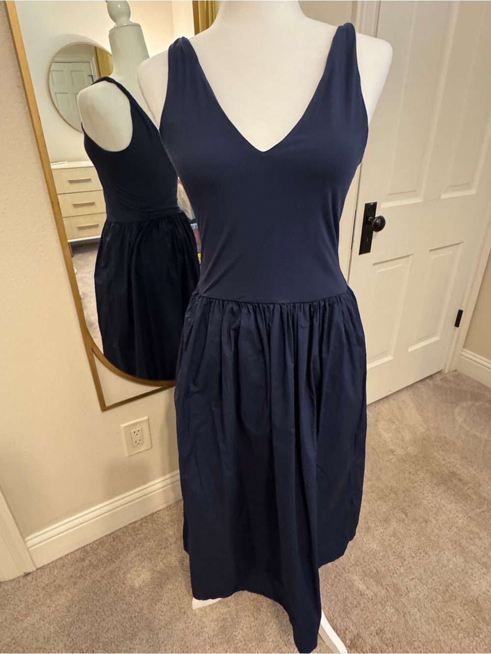 Rails Navy Sleeveless V-Neck Gathered Midi Dress - Picture 5 of 10
